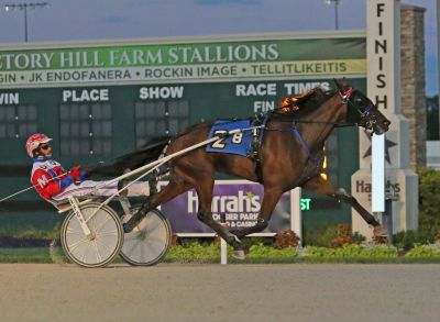 Country Girl Charm grabs her fourth win in a row