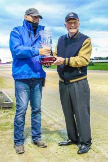BHRC director Jim Mcinally (left) present David Wilson with a Lifetime Achievement Award for all his work running the Breeders Crown