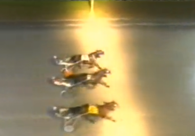 Armycaptin Hanover (#6) reaches up to win the feature